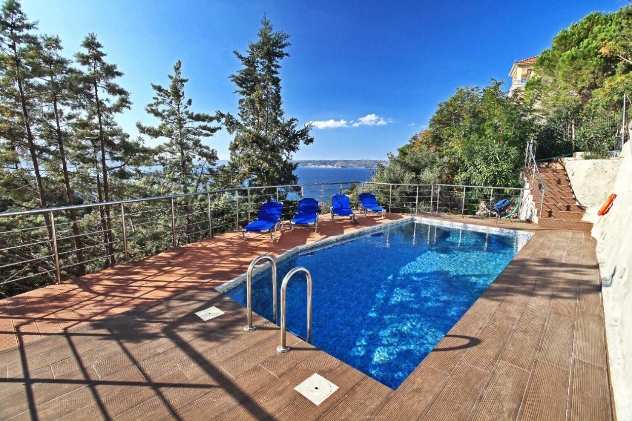 Alexiszorba Villa 普拉卡 外观 照片